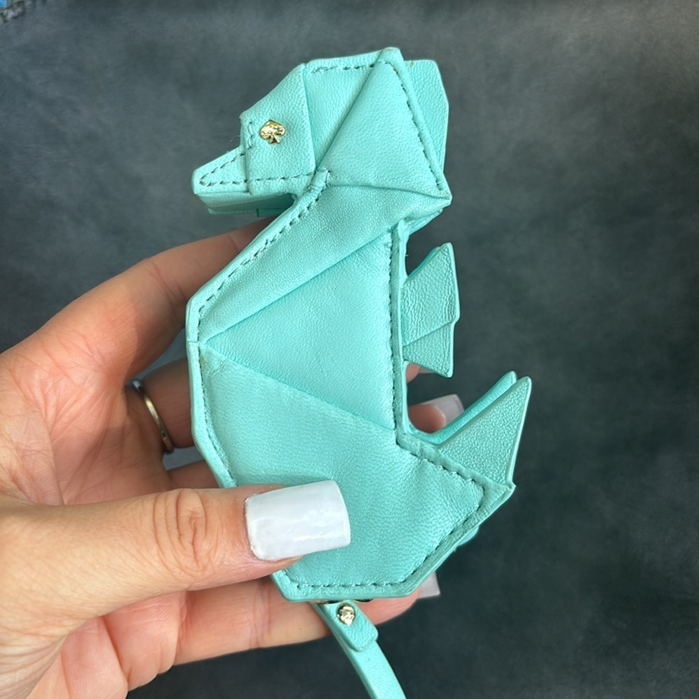 Kate Spade - Rare - Breath of Fresh Air Origami Seahorse Coin Purse - Picture 1 of 8